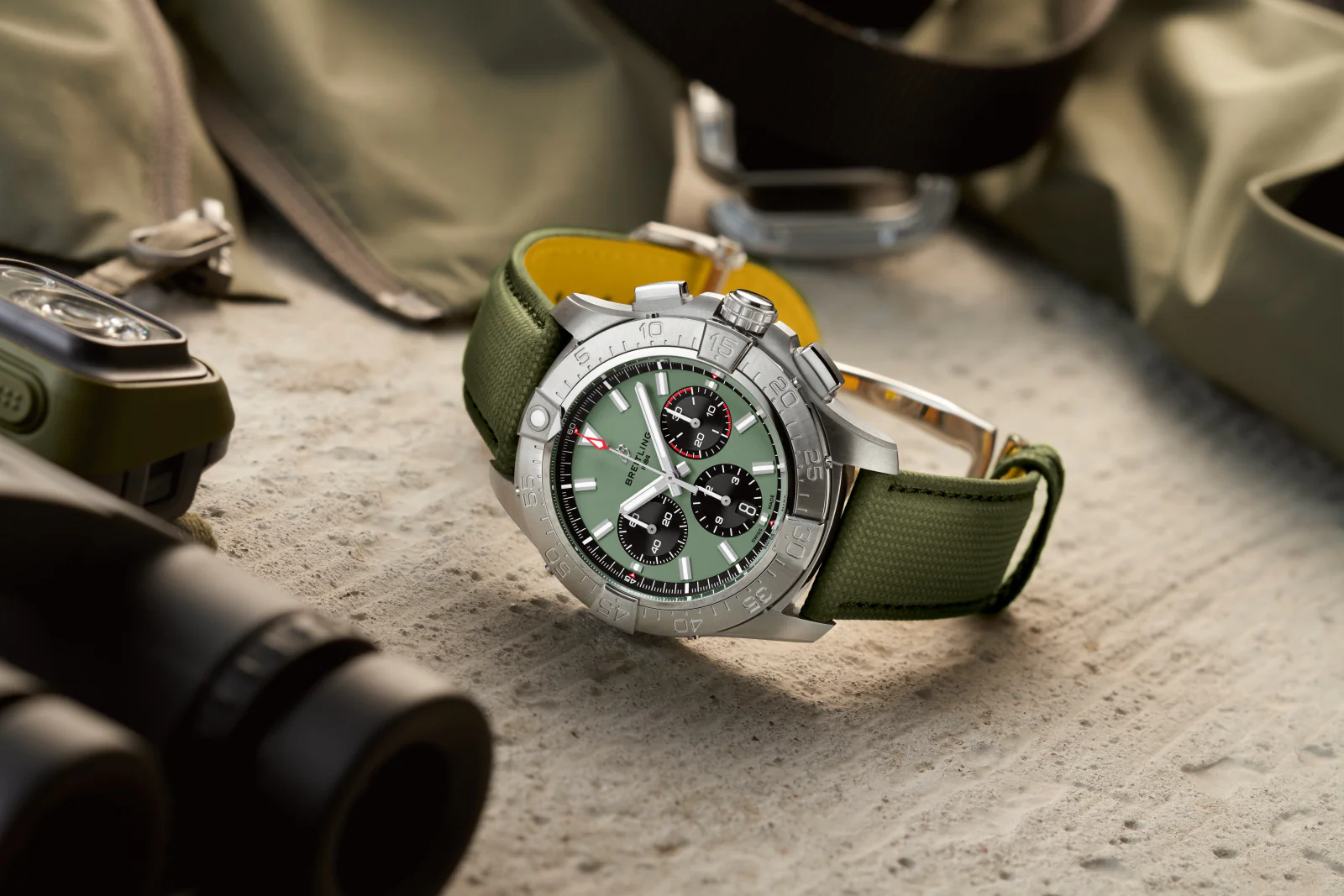 Breitling Avenger B01 Chronograph 44mm Watch with Green Strap - Image 7