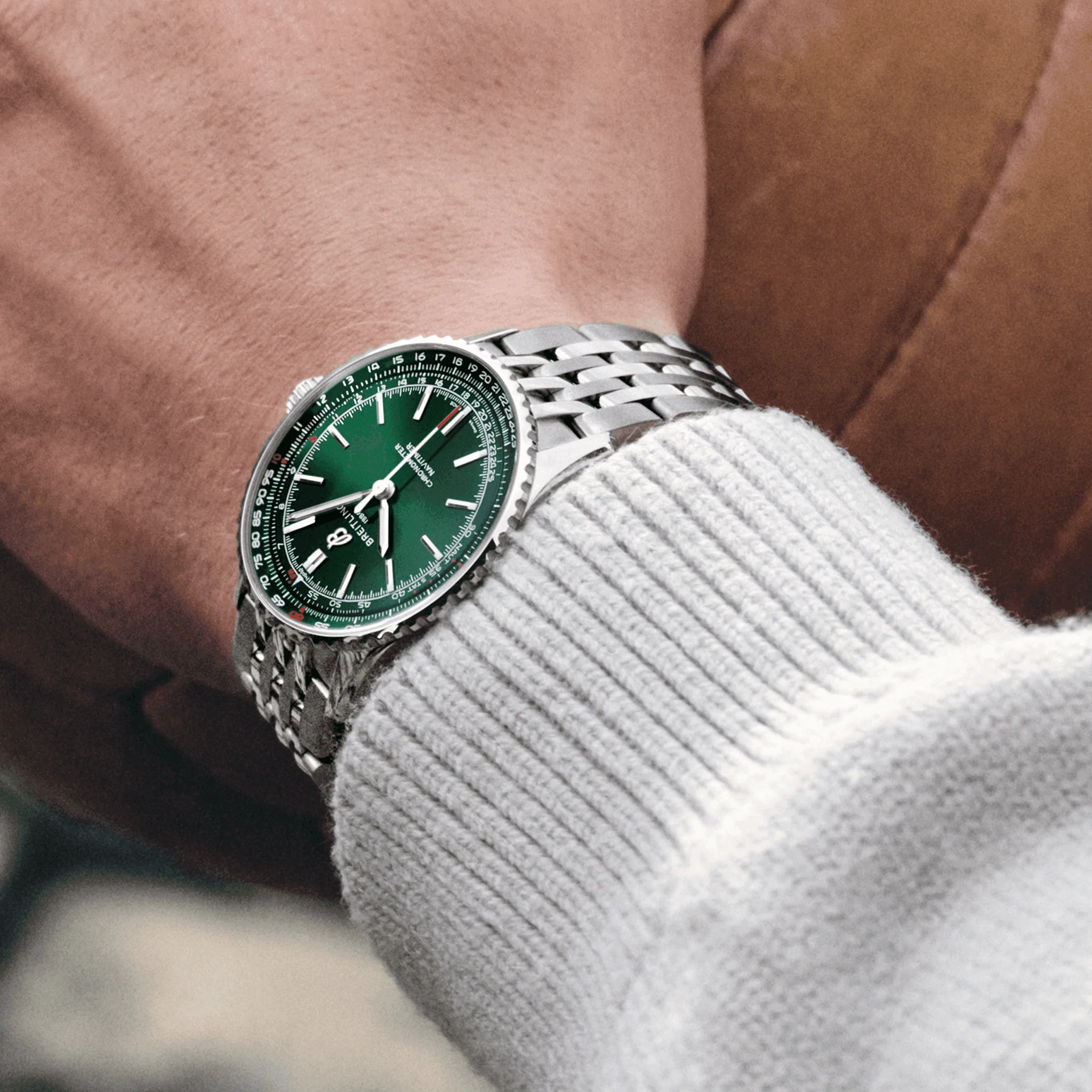 Breitling Navitimer Automatic 41 Watch with Green Dial - Image 4