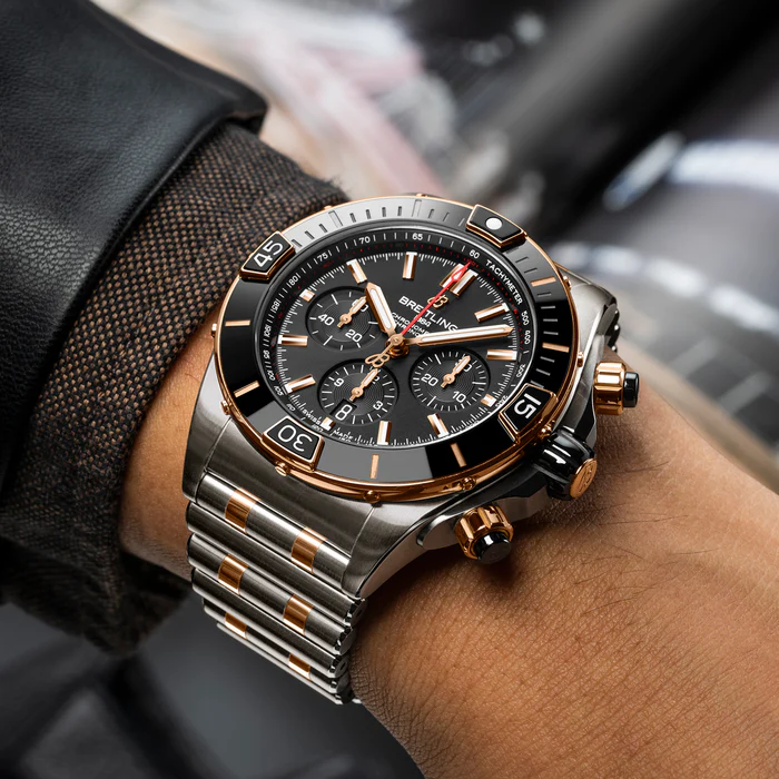 Breitling Super Chronomat B01 44 Watch with Black Dial - Image 4