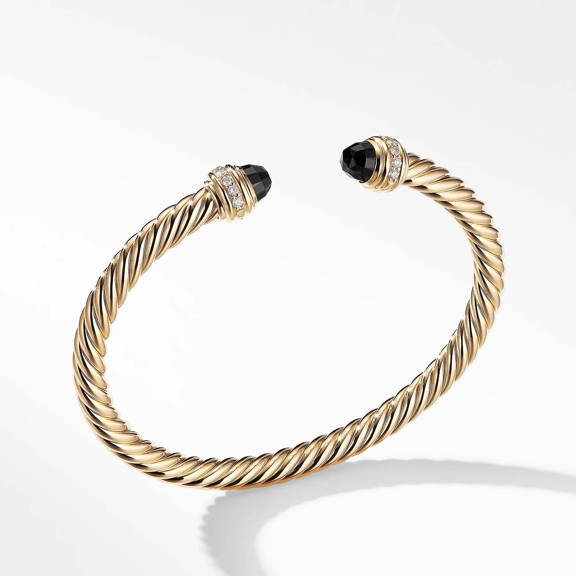 Cable Bracelet in 18K Gold with Black Onyx and Diamonds, Size Medium