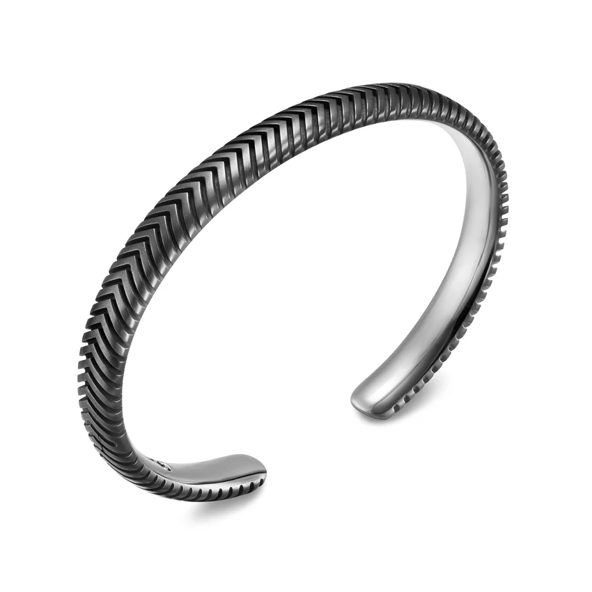 Chevron Cuff in Titanium, 8mm, Size Medium - Image 2