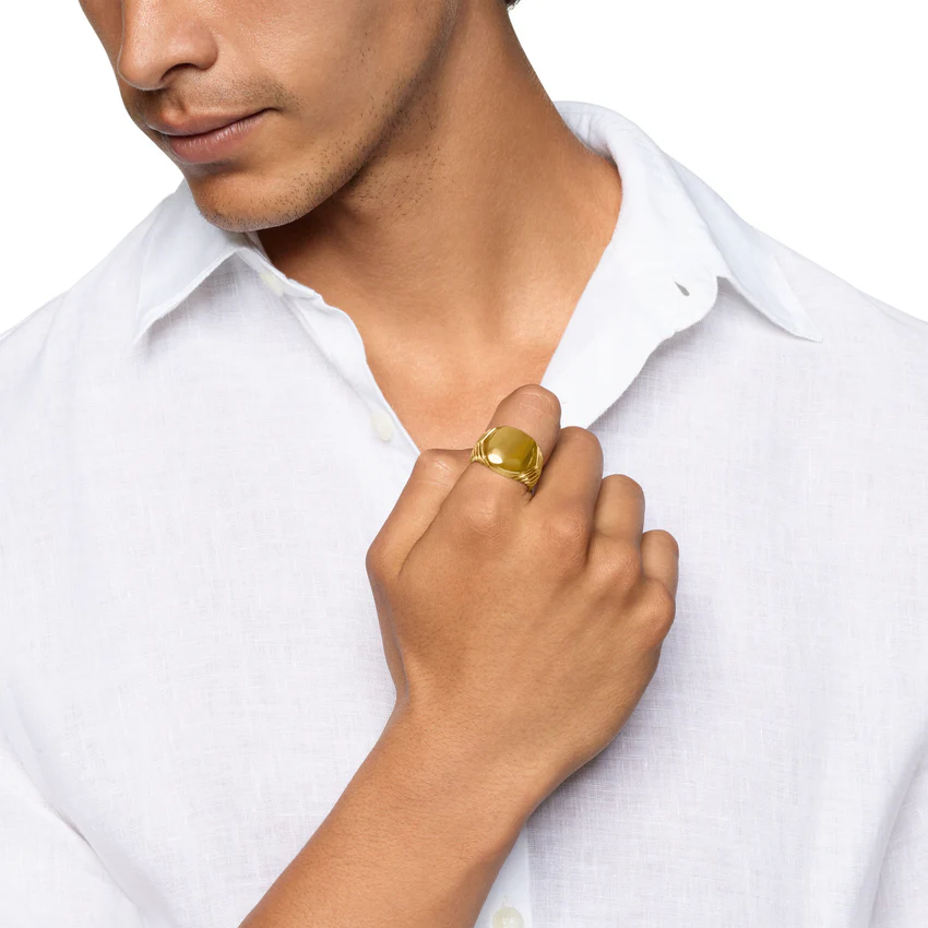Chevron Signet Ring in 18K Yellow Gold, 18mm, Size 10 - Image 4