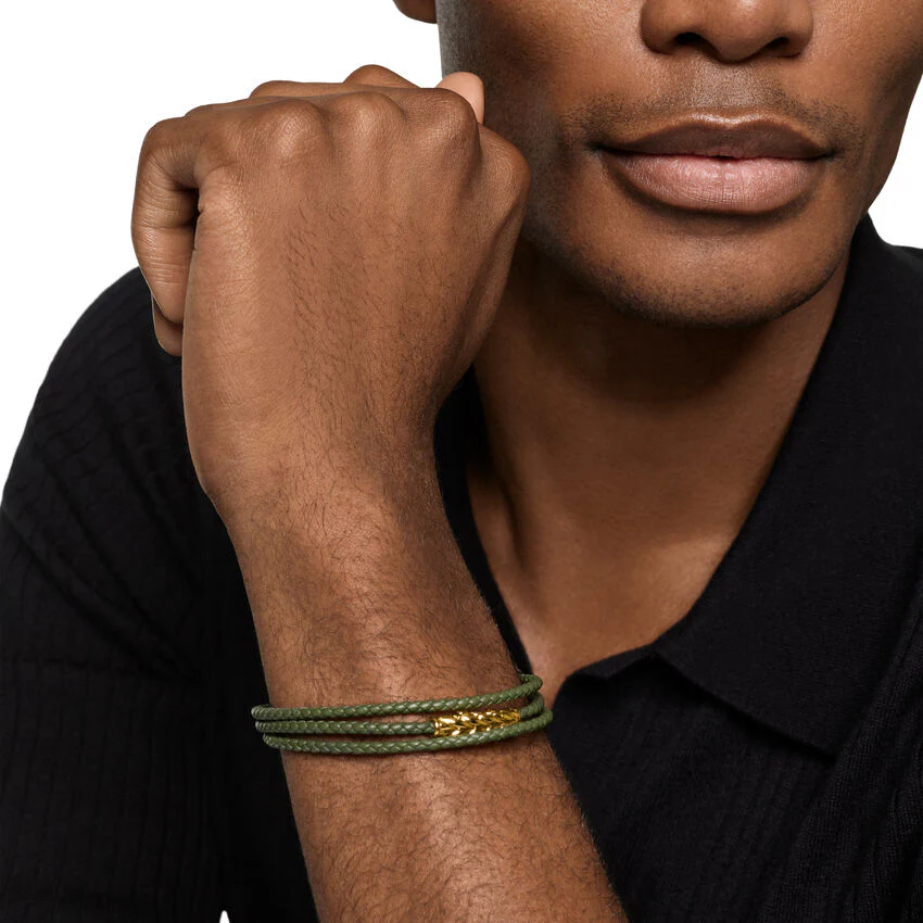 Chevron Triple Wrap Bracelet in Green Leather with 18K Yellow Gold, 3mm, Size Medium - Image 5