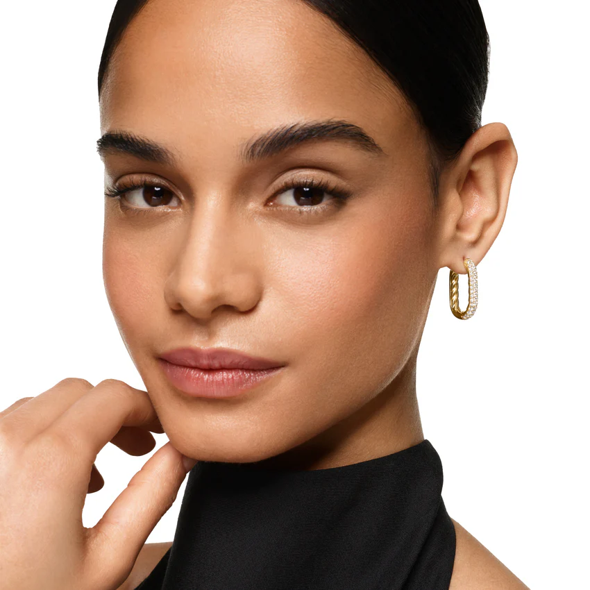 DY Madison Smooth Hoop Earrings in 18K Yellow Gold with Diamonds, 24.3mm - Image 5