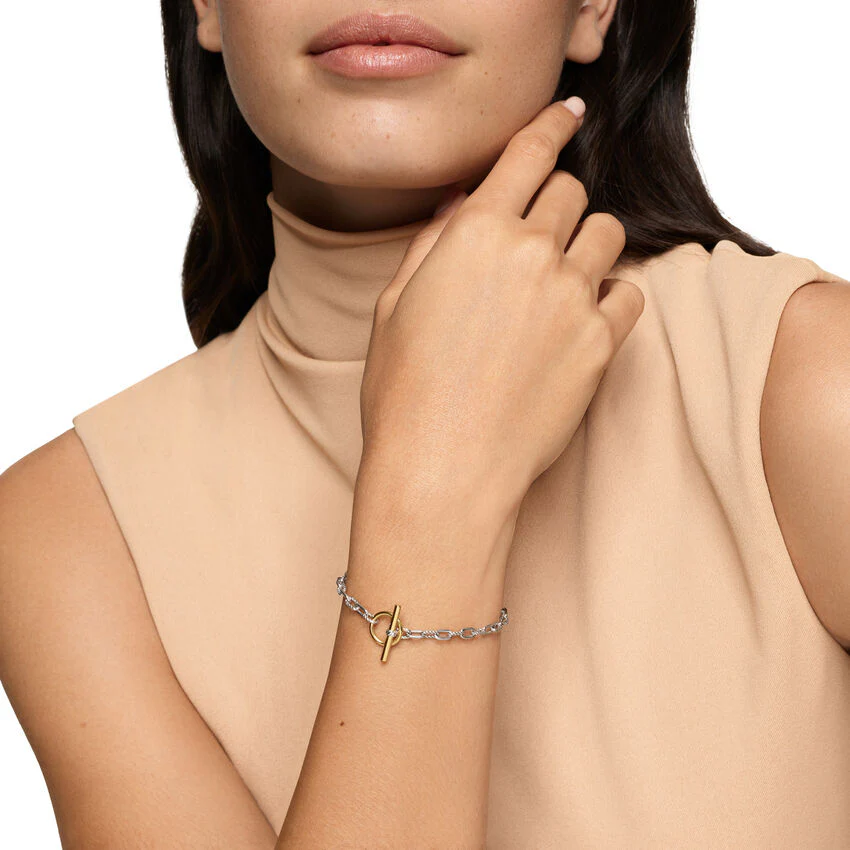 DY Madison Toggle Chain Bracelet in Sterling Silver with 18K Yellow Gold, 3mm, Extra Small - Image 4
