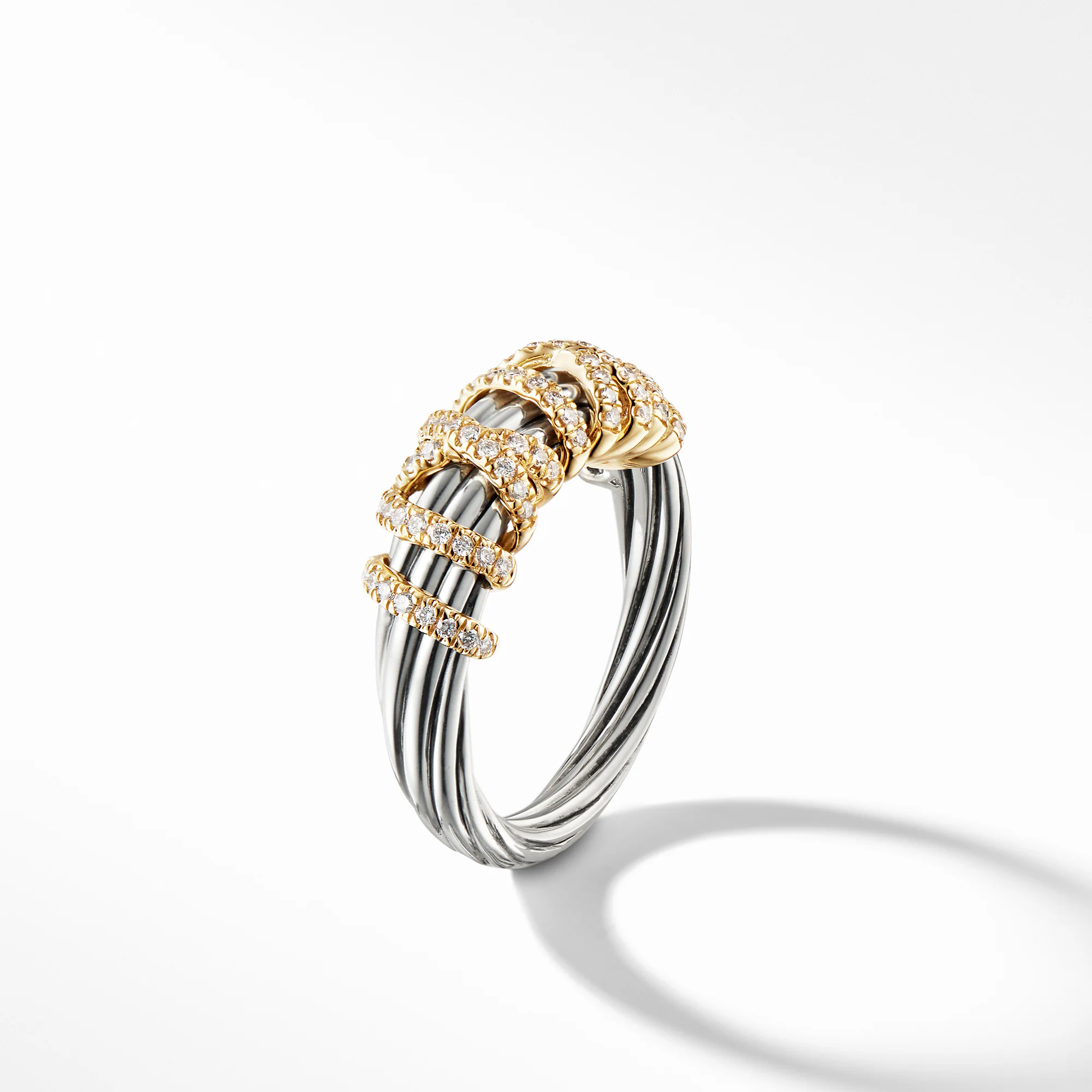 Helena Ring with Diamonds and 18K Gold, 8mm, Size 7 - Image 3