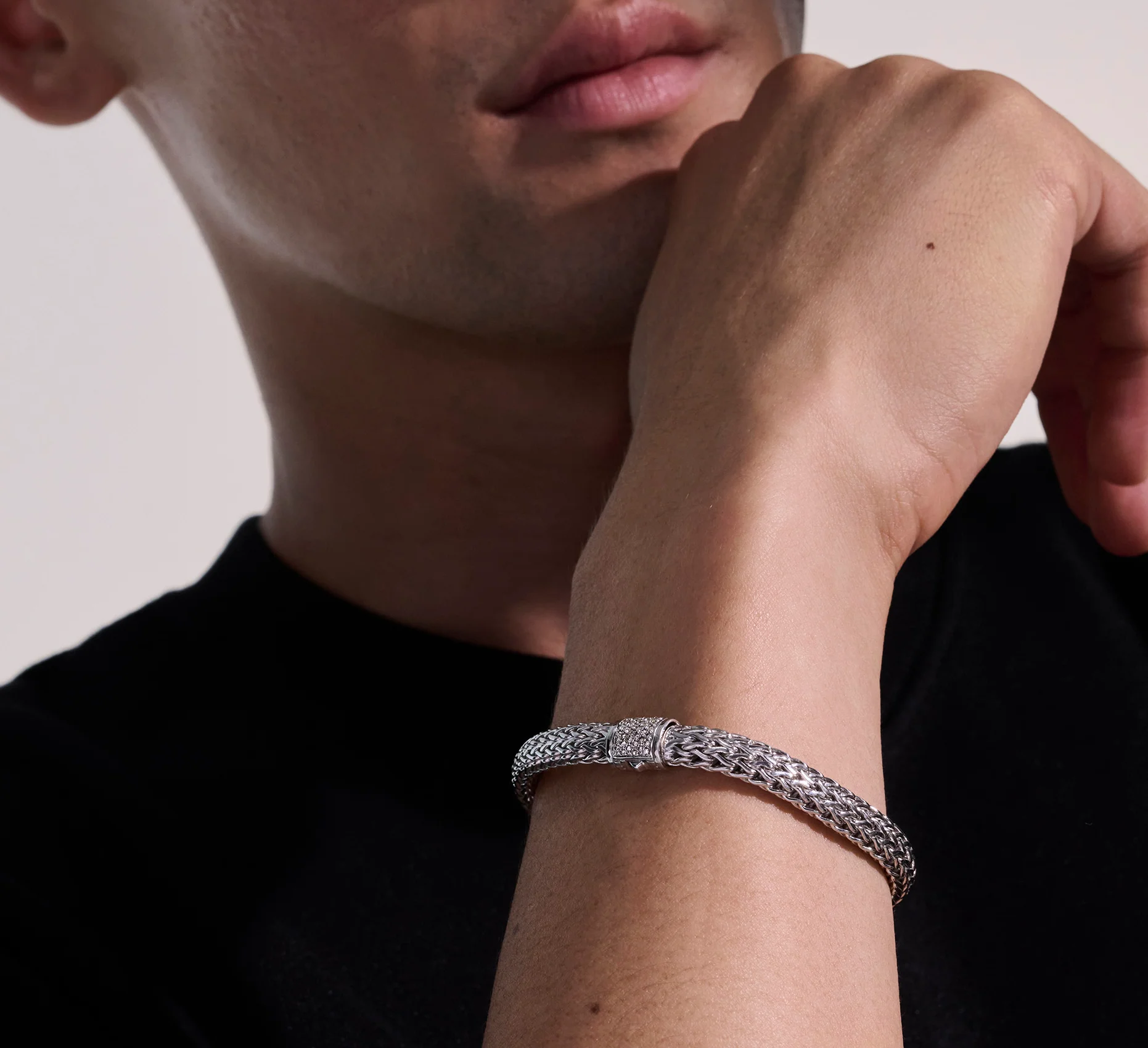 John Hardy Classic Chain Small Bracelet with Diamond Clasp - Image 3