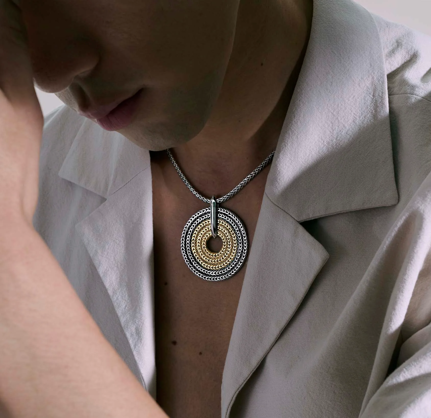 John Hardy Yellow Gold and Sterling Silver Round Pendant Slim Chain Necklace - Image 5