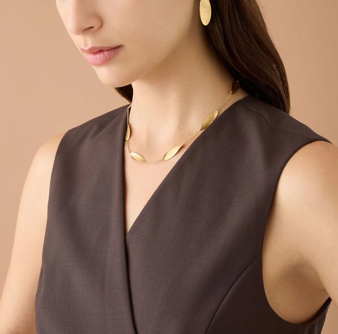 Marco Bicego Lunaria Yellow Gold Twist Station Necklace - Image 3