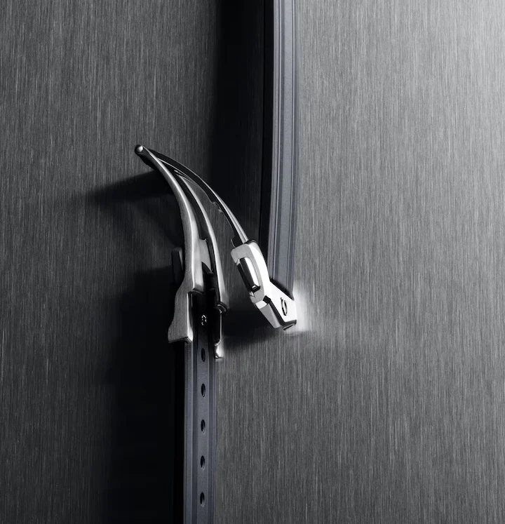 OMEGA Seamaster Diver 300m, 42mm with Gray Rubber Strap - Image 3