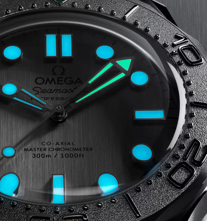 OMEGA Seamaster Diver 300m, 42mm with Gray Rubber Strap - Image 4