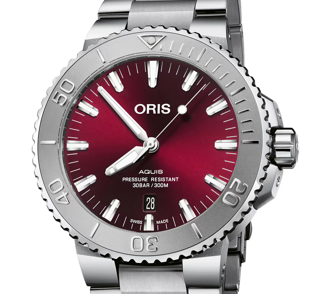 Oris Aquis Date Relief Watch with Cherry Red Dial, 43.50mm - Image 5