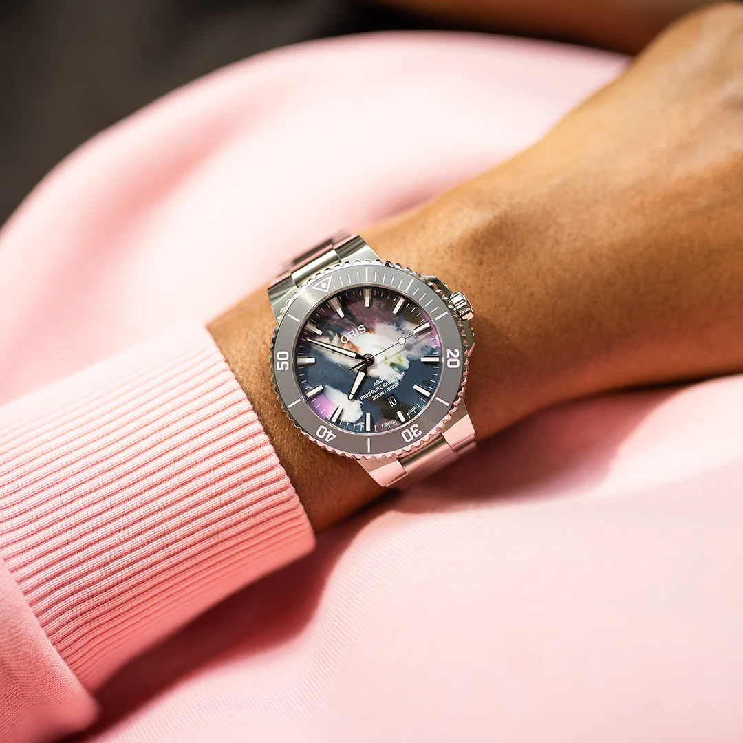 Oris Aquis Date Upcycle Watch with Multicoloured Dial, 43.50mm - Image 5