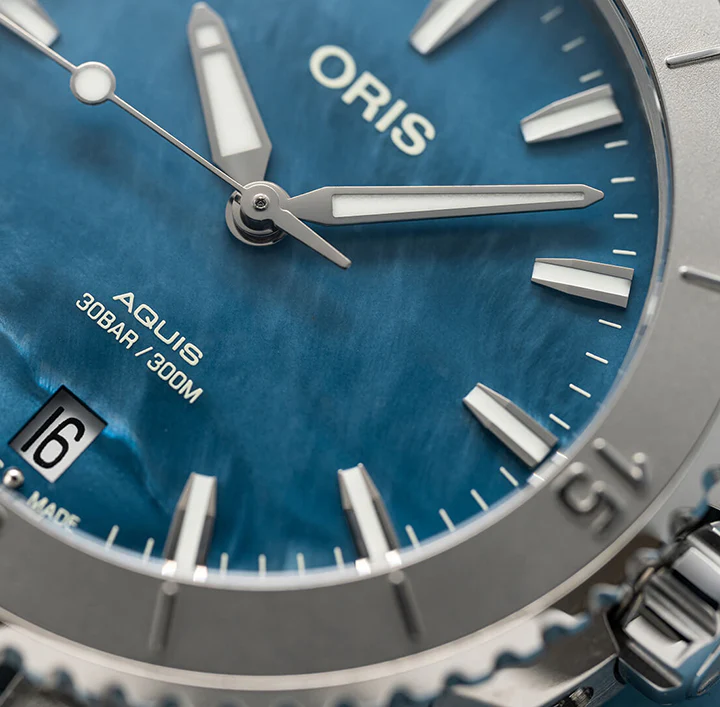 Oris Aquis Date Watch with Blue Mother of Pearl Dial, 36.5mm - Image 3