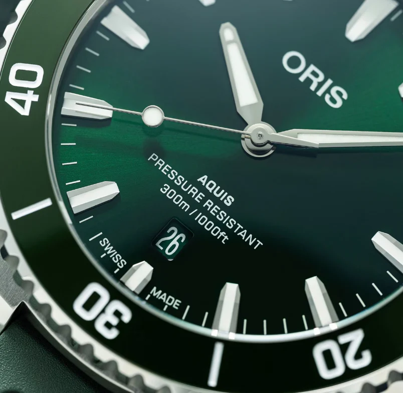 Oris Aquis Date Watch with Green Rubber Strap, 43.50mm - Image 2