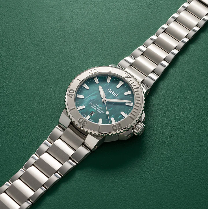 Oris X Bracenet Watch with Green Dial, 43.5mm - Image 2