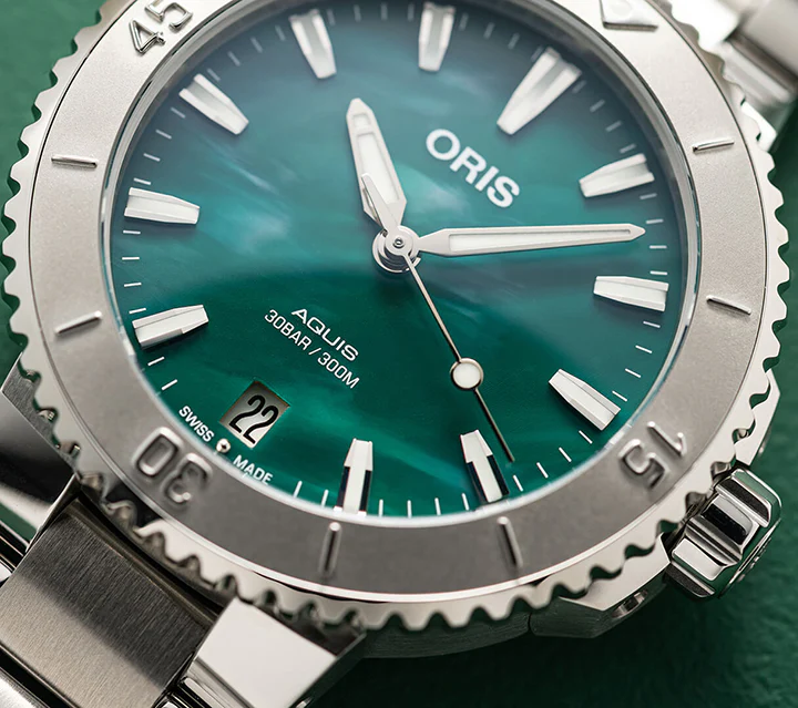 Oris X Bracenet Watch with Green Dial, 43.5mm - Image 5
