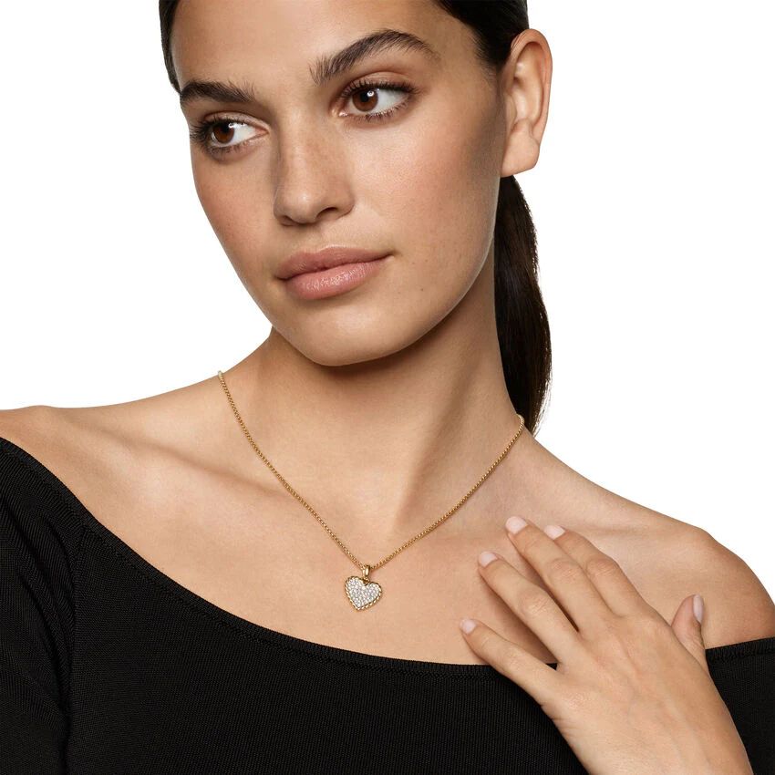 Pavé Heart Amulet in 18K Yellow Gold with Diamonds, 15.6mm - Image 6