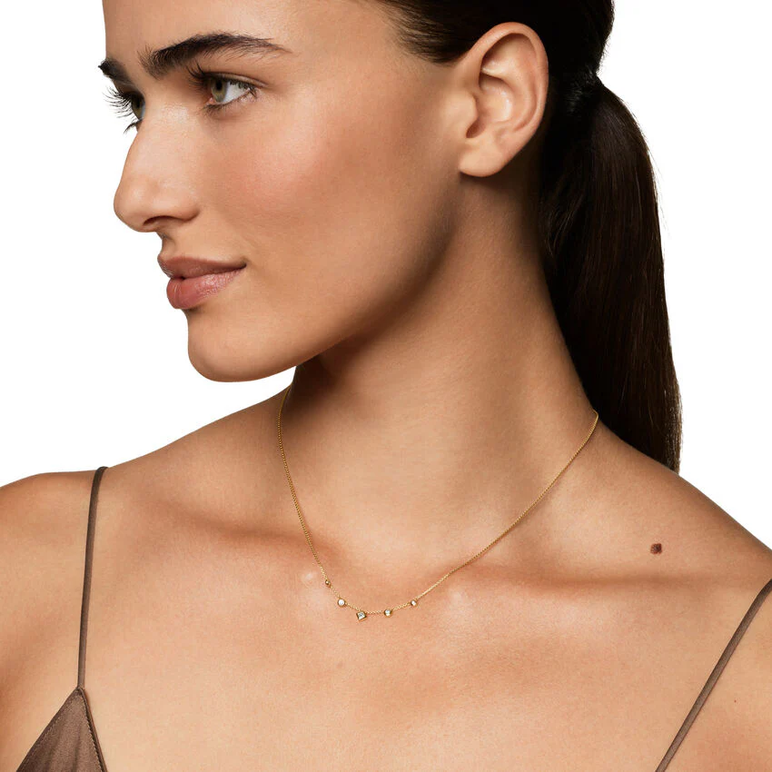 Petite Modern Renaissance Station Chain Necklace in 18K Yellow Gold with Diamonds, 3.4mm - Image 4