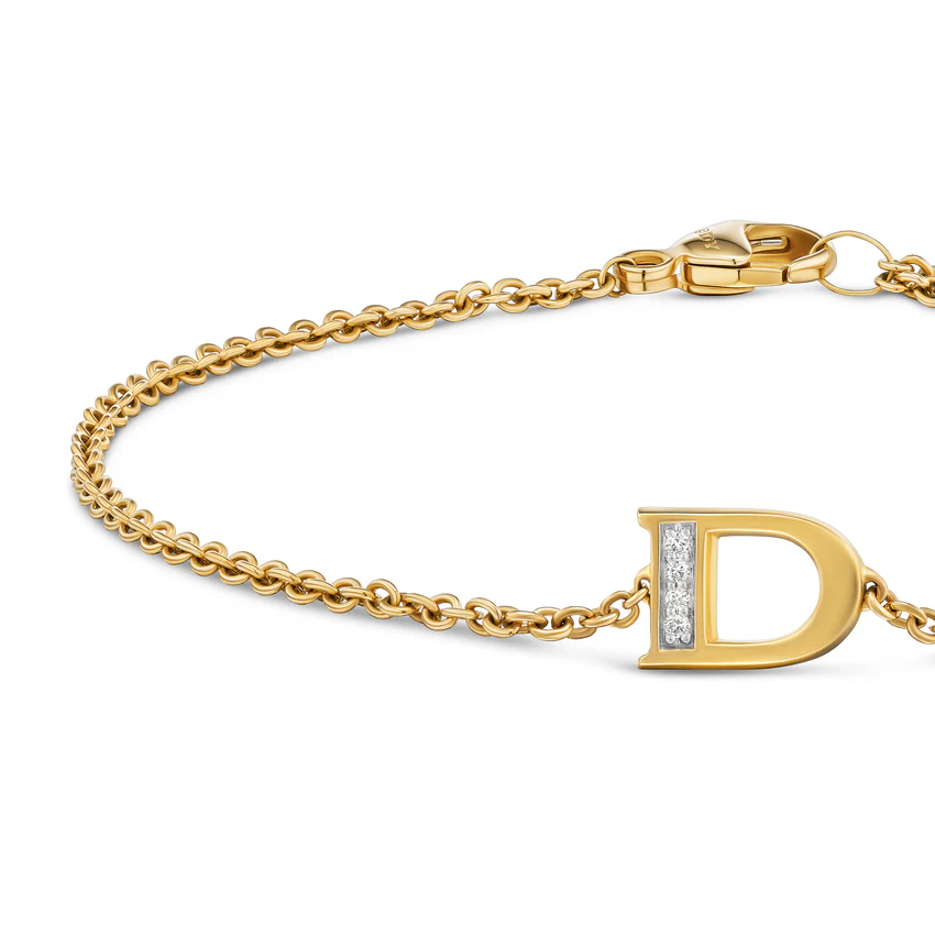 Petite Pavé Initial Chain Bracelet in 18K Yellow Gold with Diamond D - Image 4