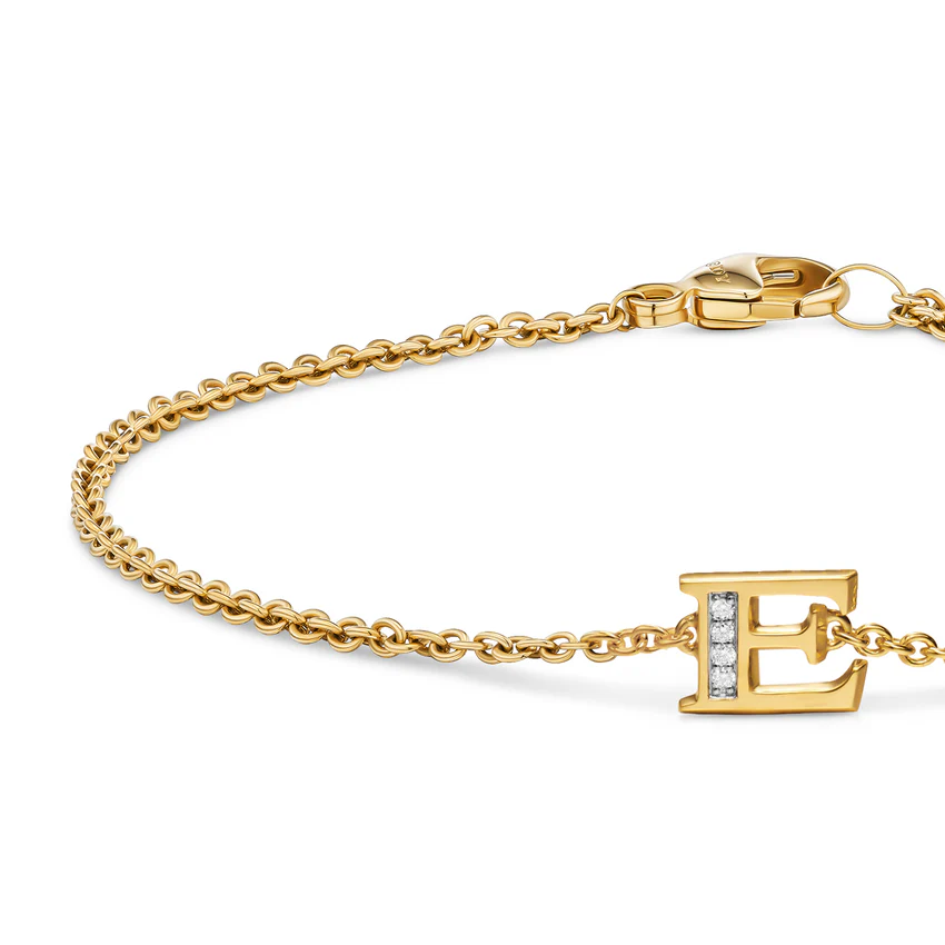 Petite Pavé Initial Chain Bracelet in 18K Yellow Gold with Diamond E - Image 4