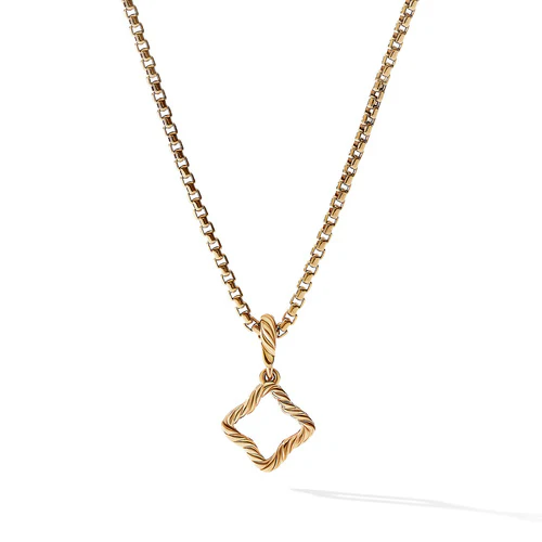 Quatrefoil Amulet in 18K Yellow Gold with Diamonds, 19.7mm - Image 2