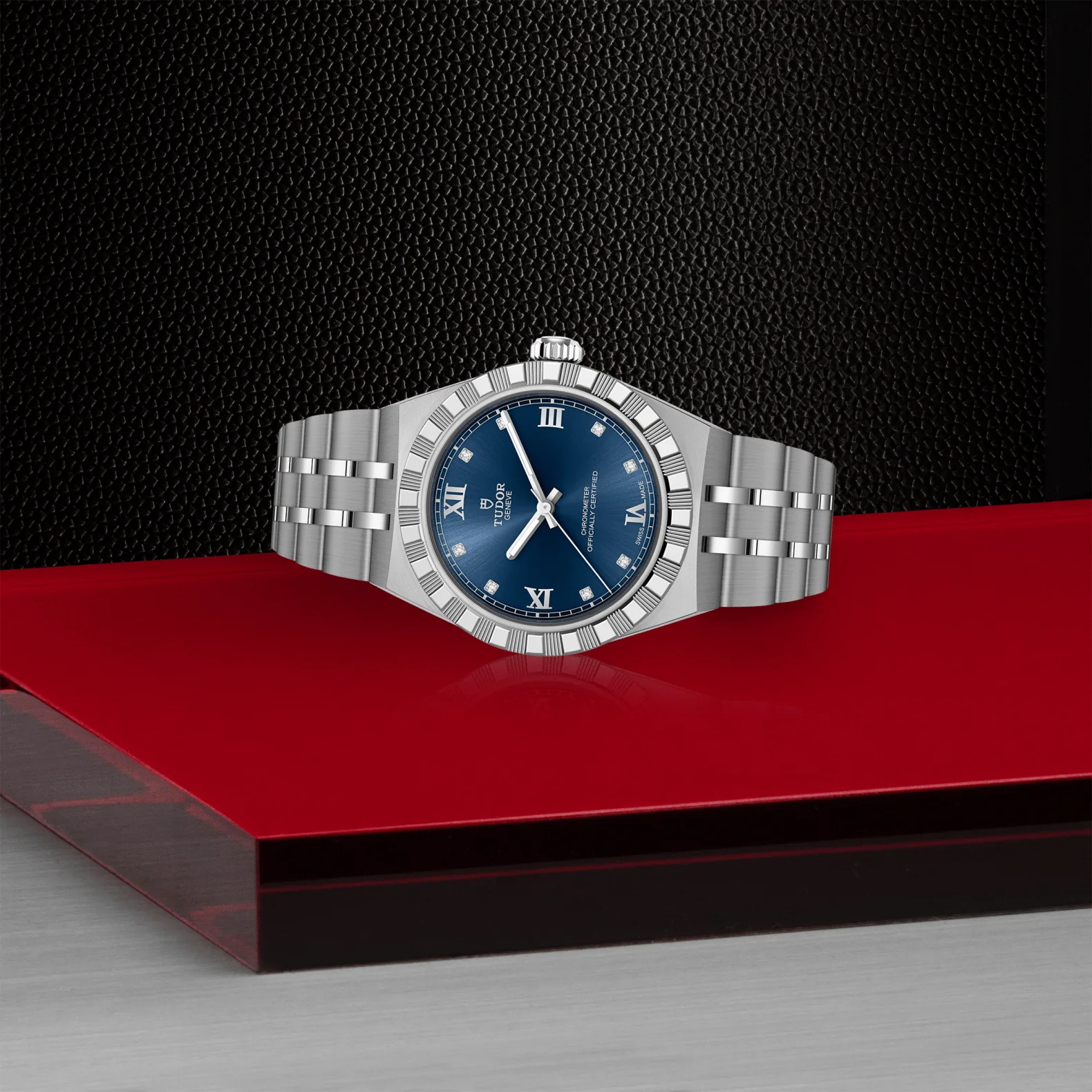 Royal - Image 3