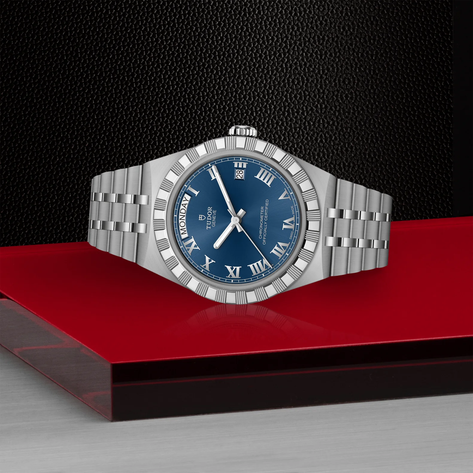 Royal - Image 3