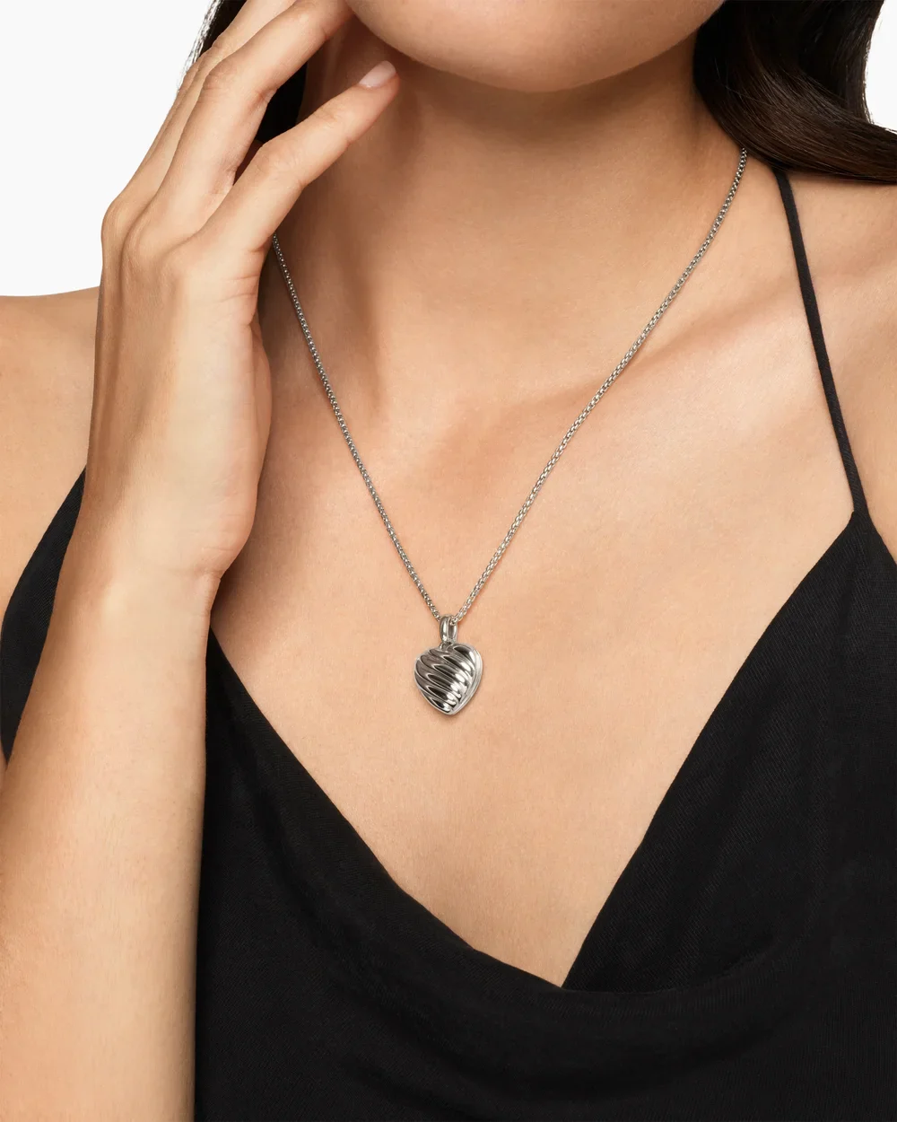 Sculpted Cable Sterling Silver Heart Locket, 23mm - Image 5