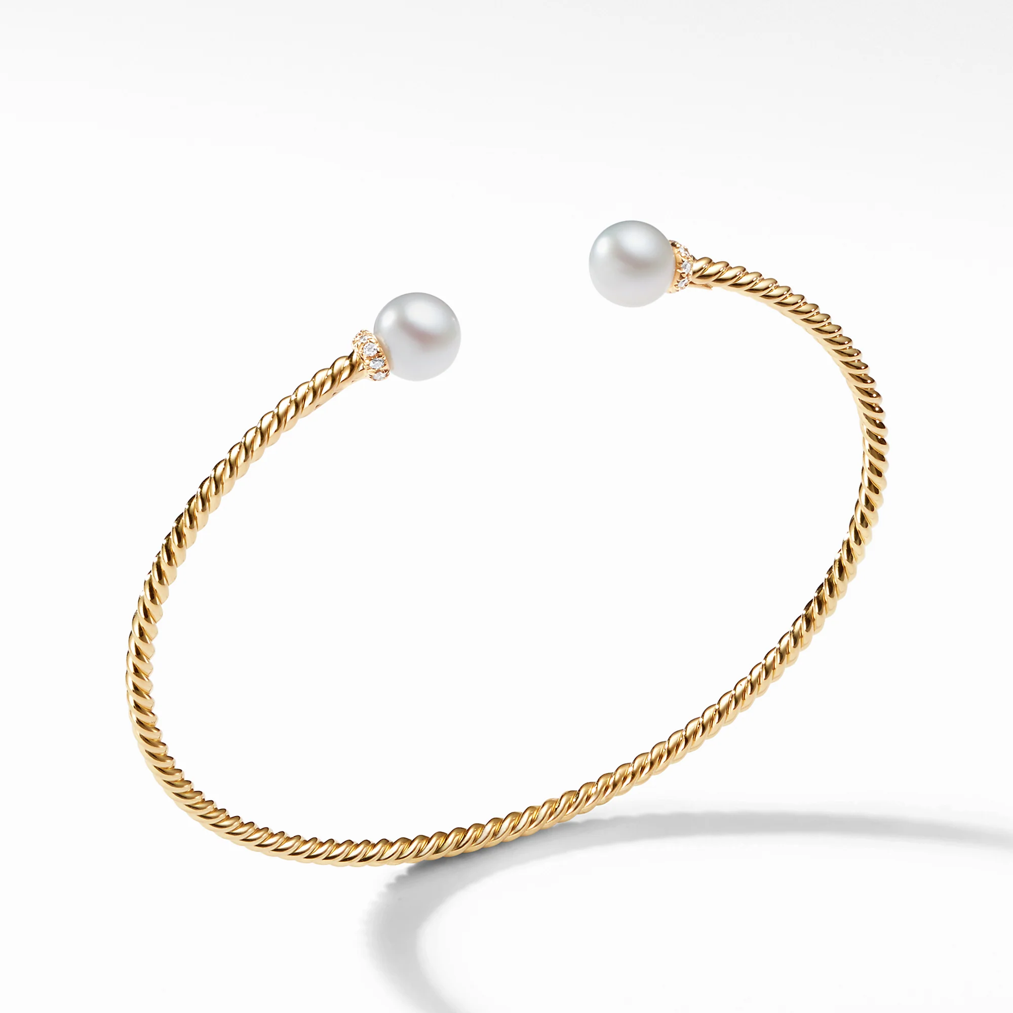 Solari Pearl Bracelet in 18K Yellow Gold with Diamonds, Size Large