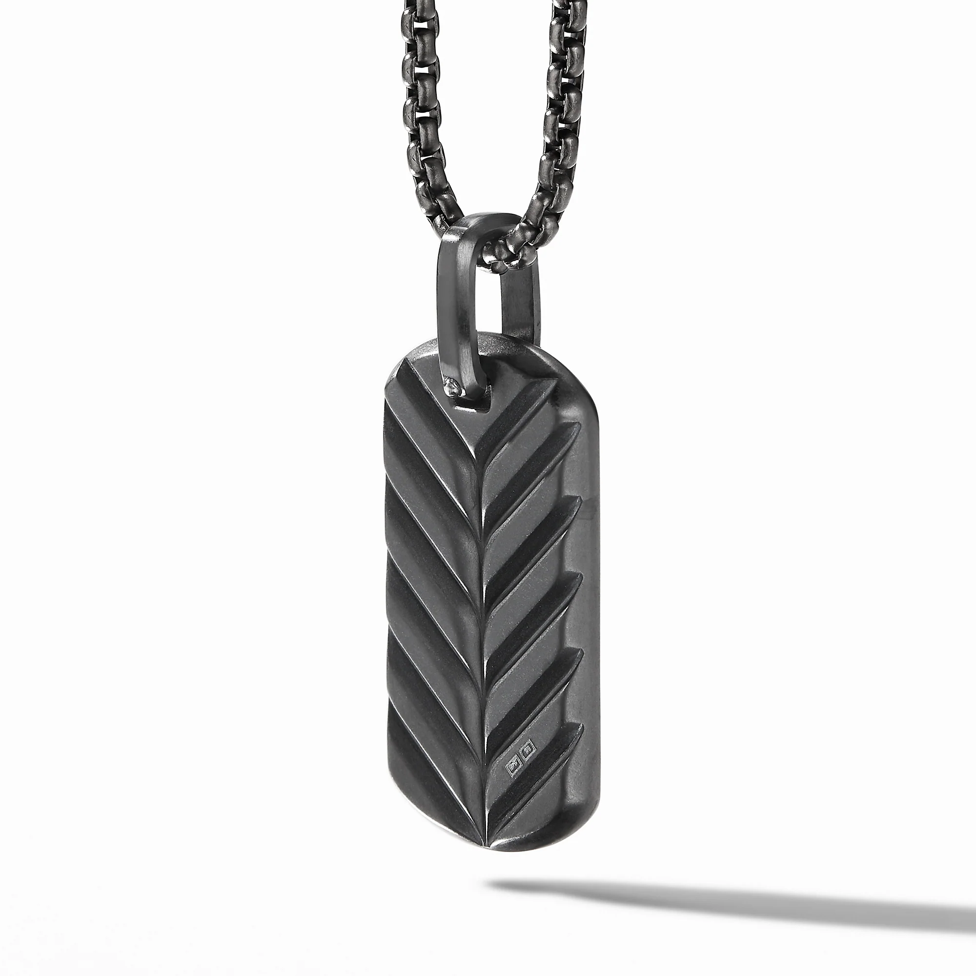 StreamlineĀ® Tag in Black Titanium - Image 3