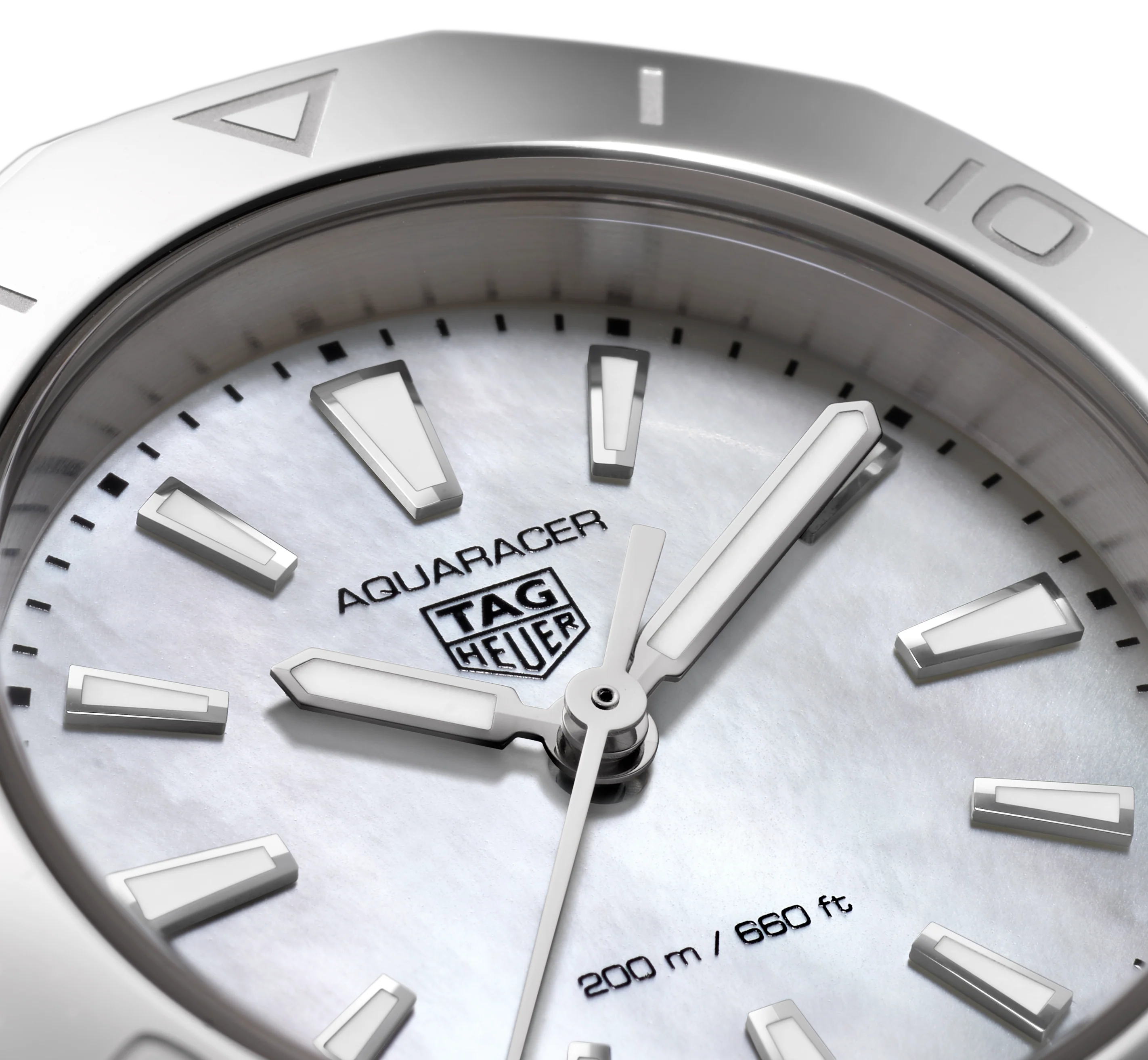 TAG Heuer Aquaracer Professional 200 Watch with White Mother of Pearl Dial - Image 5