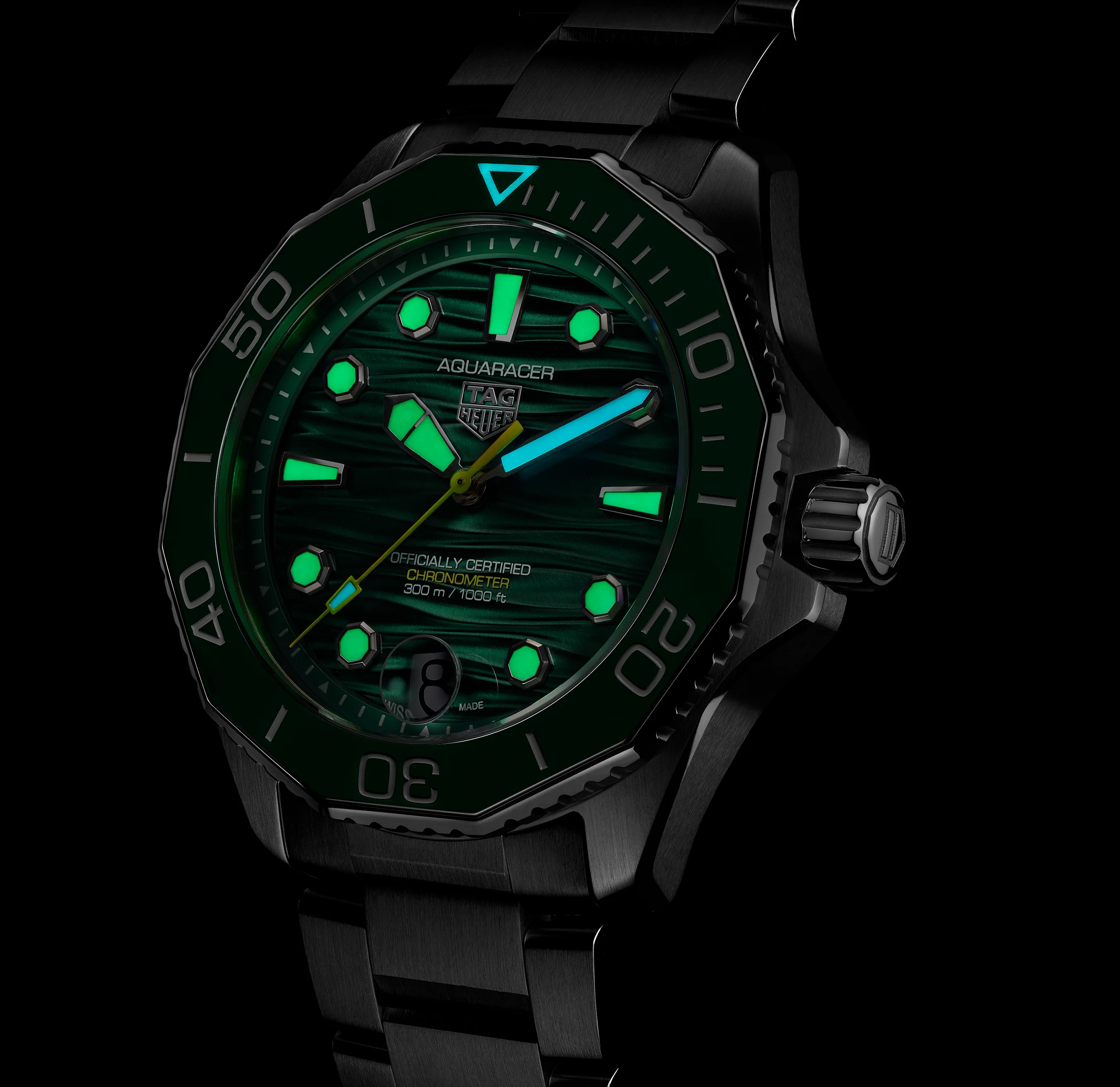 TAG Heuer Aquaracer Professional 300 Date Watch with Green Dial - Image 8