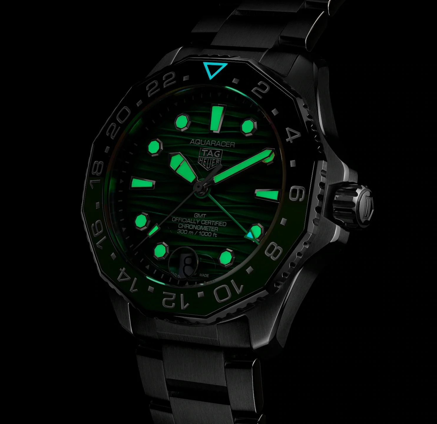 TAG Heuer Aquaracer Professional 300 GMT Watch with Green Dial - Image 6