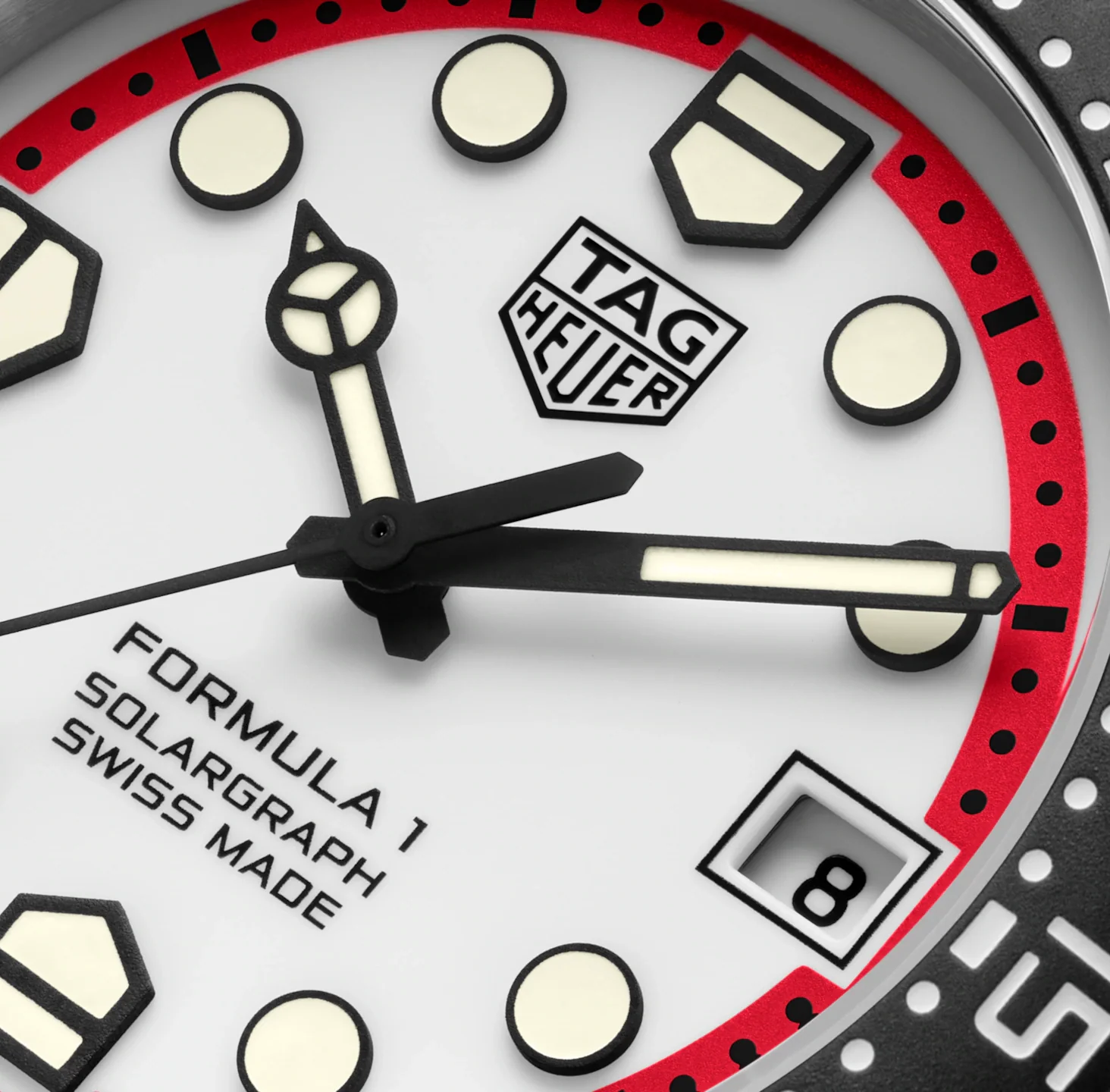 TAG Heuer Formula 1 Solargraph Watch with Red Rubber Strap - Image 5