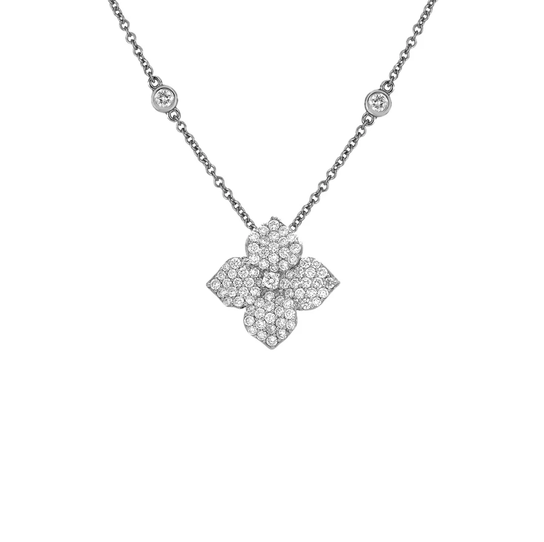 Sabel Collection White Gold Diamond Flower Pendant