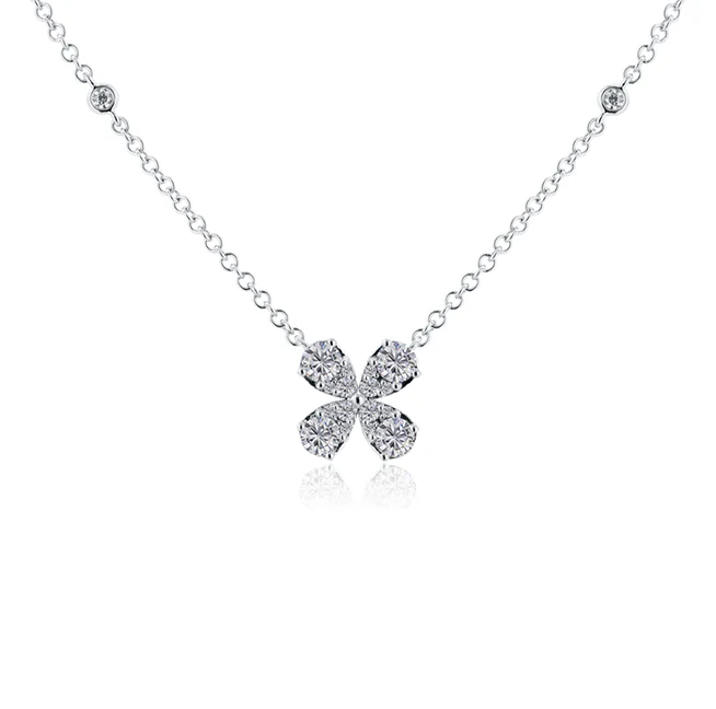 Sabel Collection White Gold Flower Diamond Pendant
