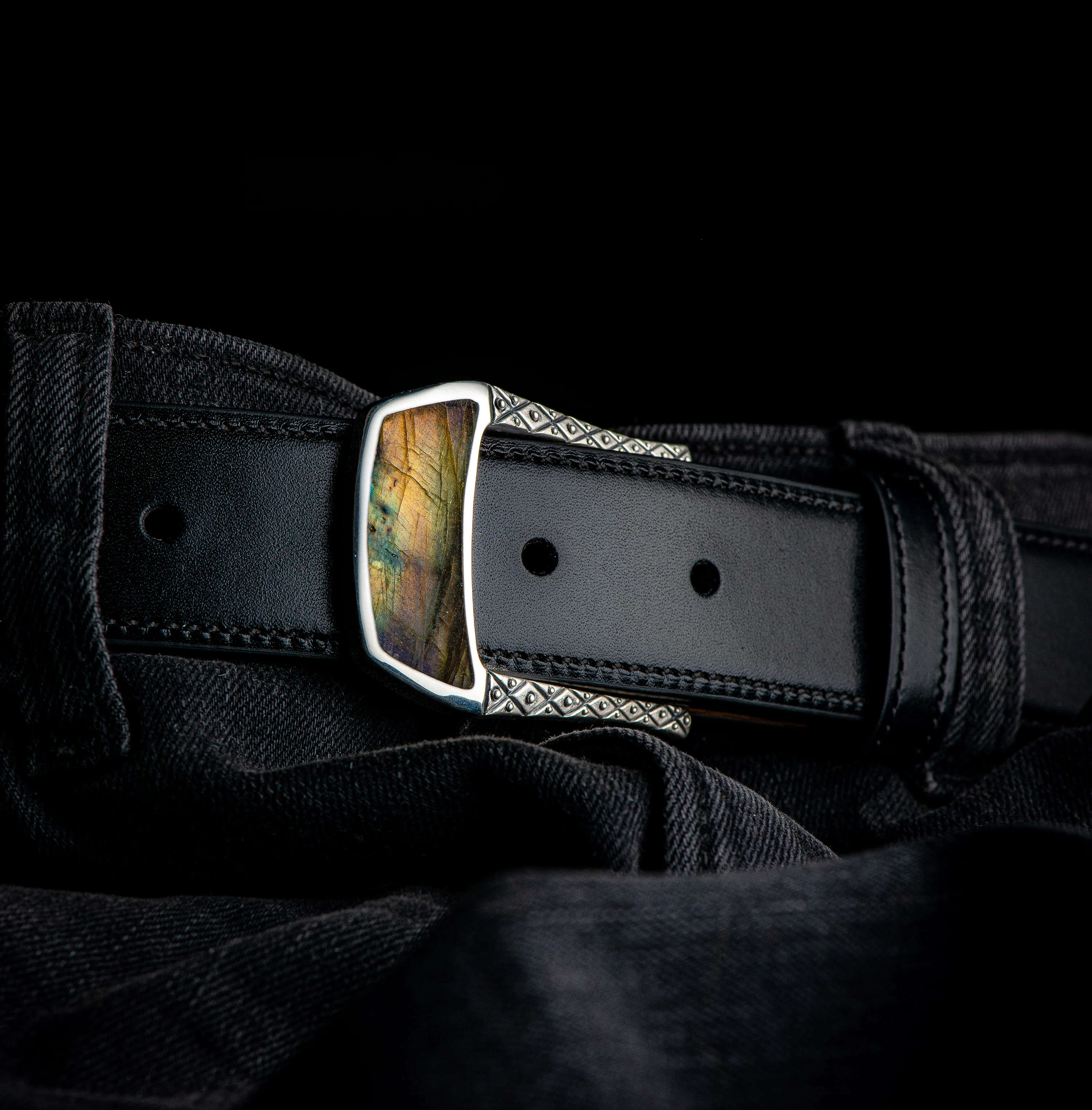 William Henry Labradorite Belt Buckle - Image 5