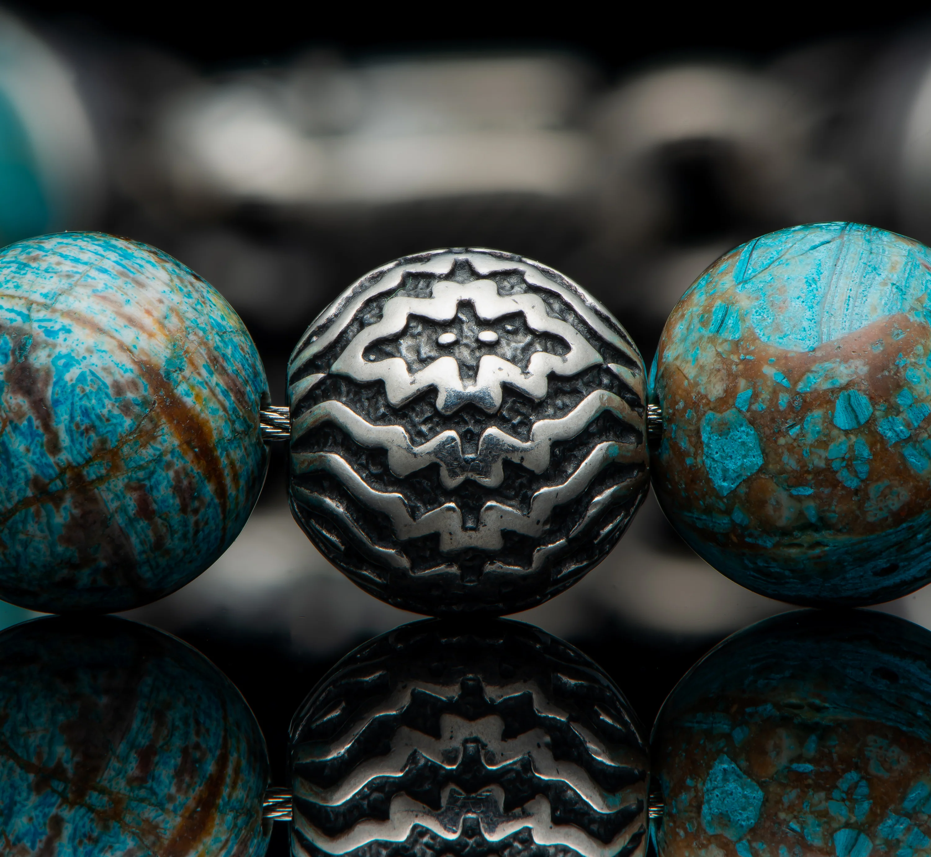 William Henry Seaside Blue Lace Agate Beaded Bracelet - Image 3