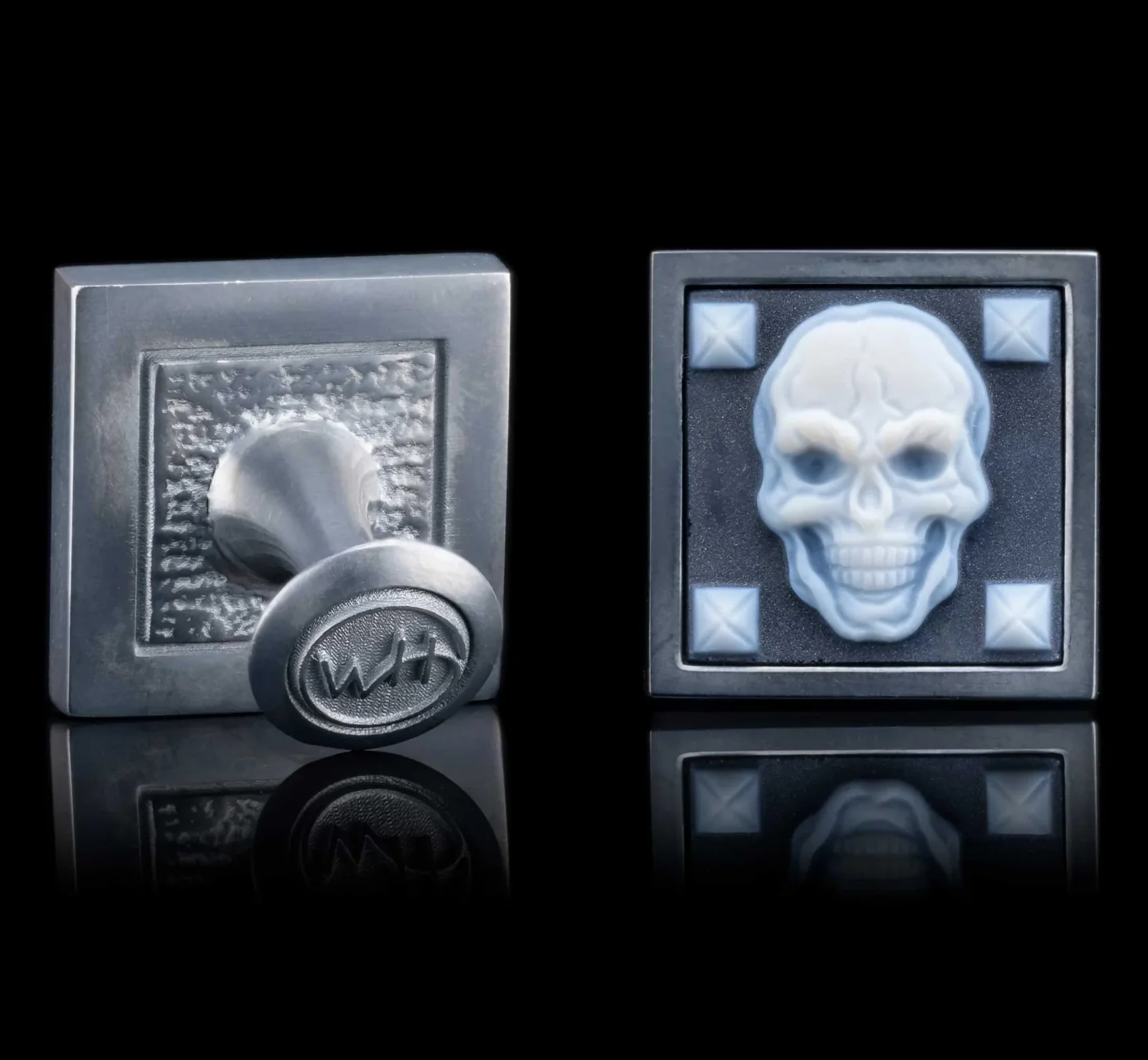 William Henry Skull Duo Cufflinks - Image 2