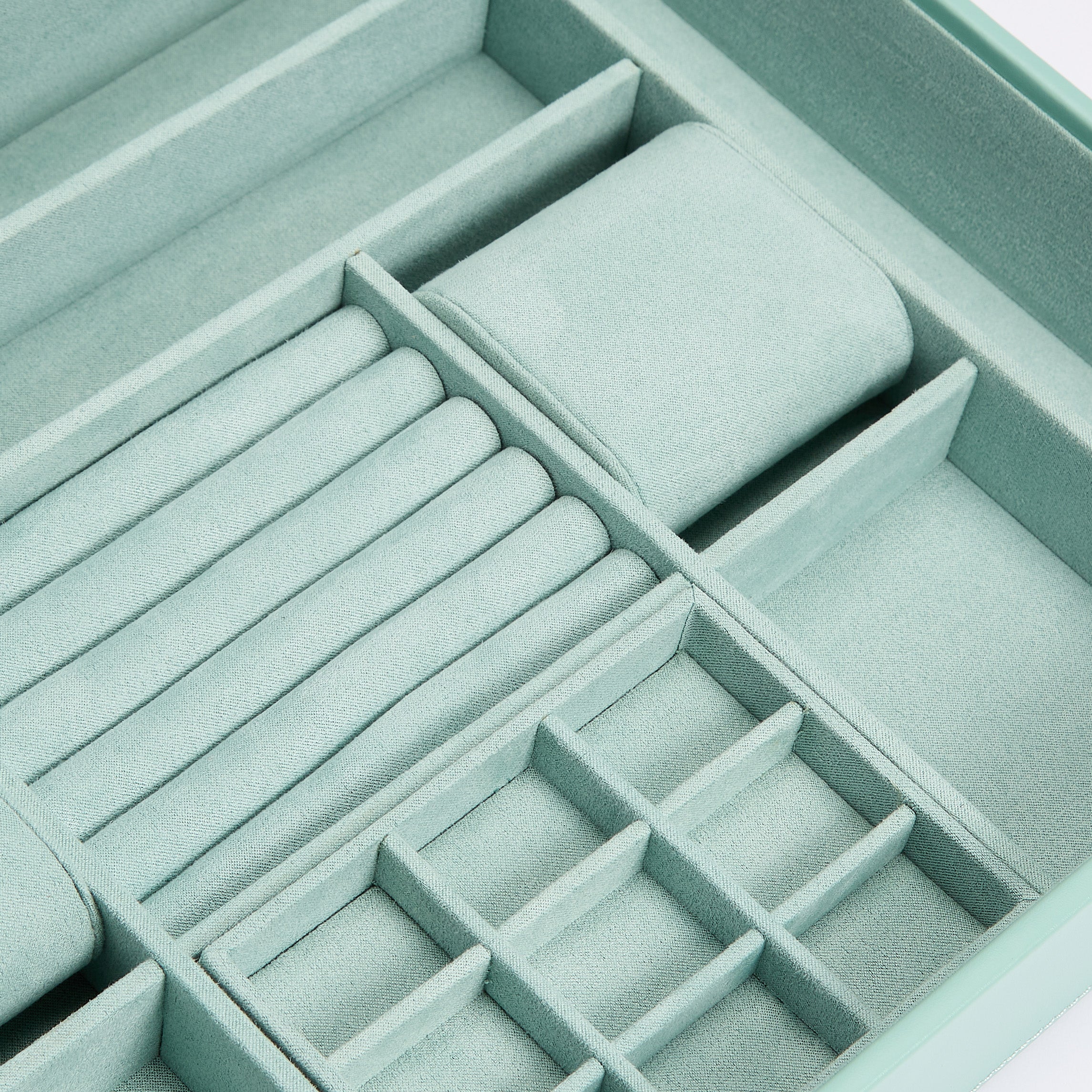 WOLF Sophia Jewelry Box with Window in Jade - Image 7